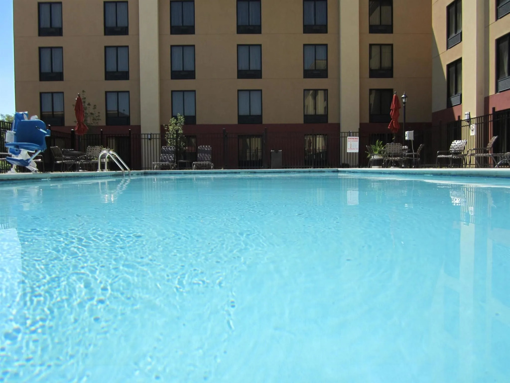 Best Western Plus Sunrise Inn