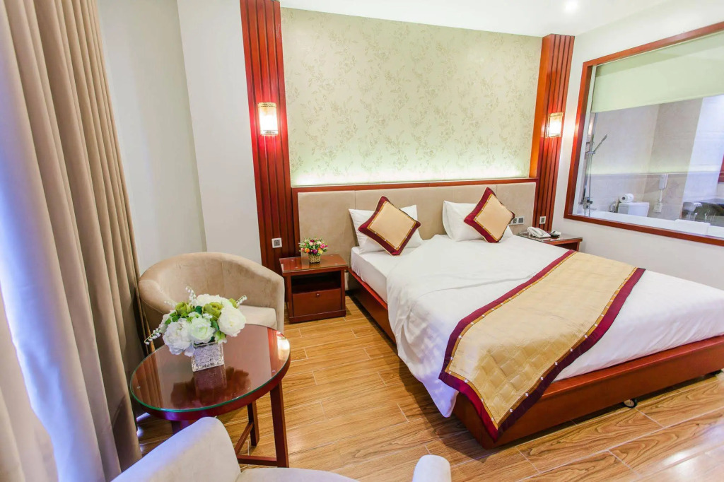 Tu Son Luxury Hotel