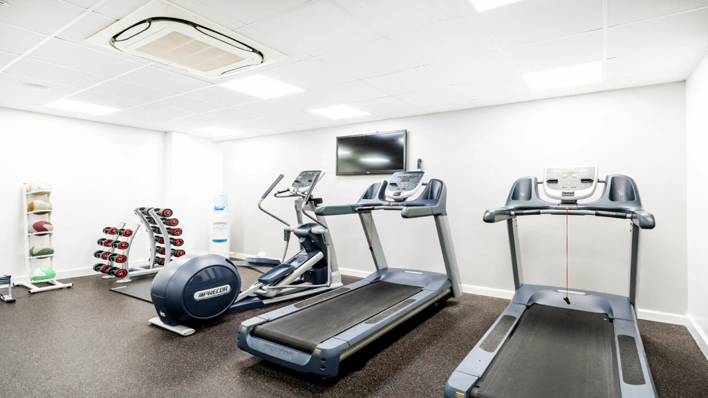 Holiday Inn London Luton Airport by IHG