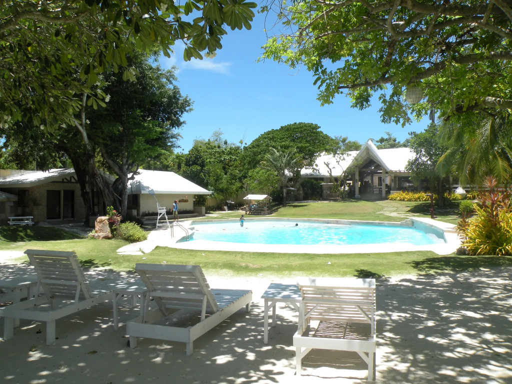 Ogtong Cave Resort