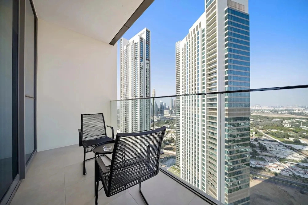 Silkhaus High Floor in Downtown Views Pool Gym