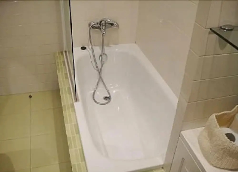 Santiago de Compostela 100140 2 Bedroom Apartment by Mo Rentals