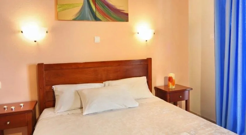 Nikos Apartments