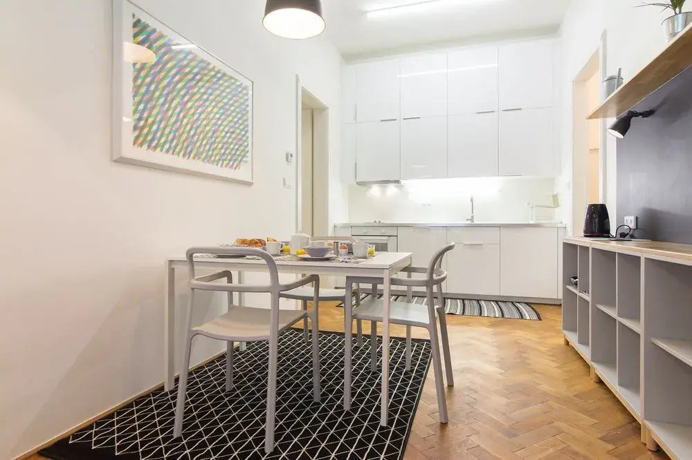Stylish Modern Apartment in Malastrana
