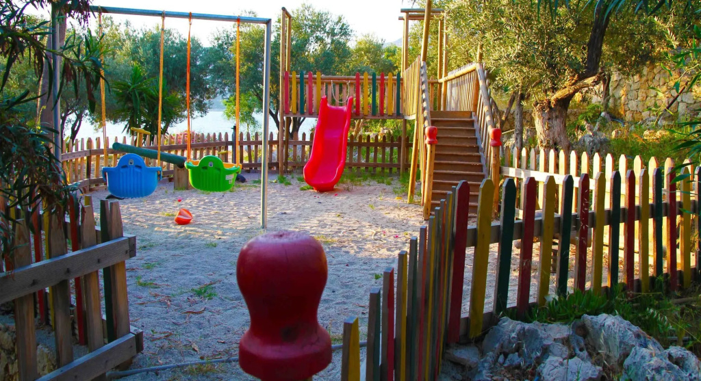 Отель Kalkan Beach Park