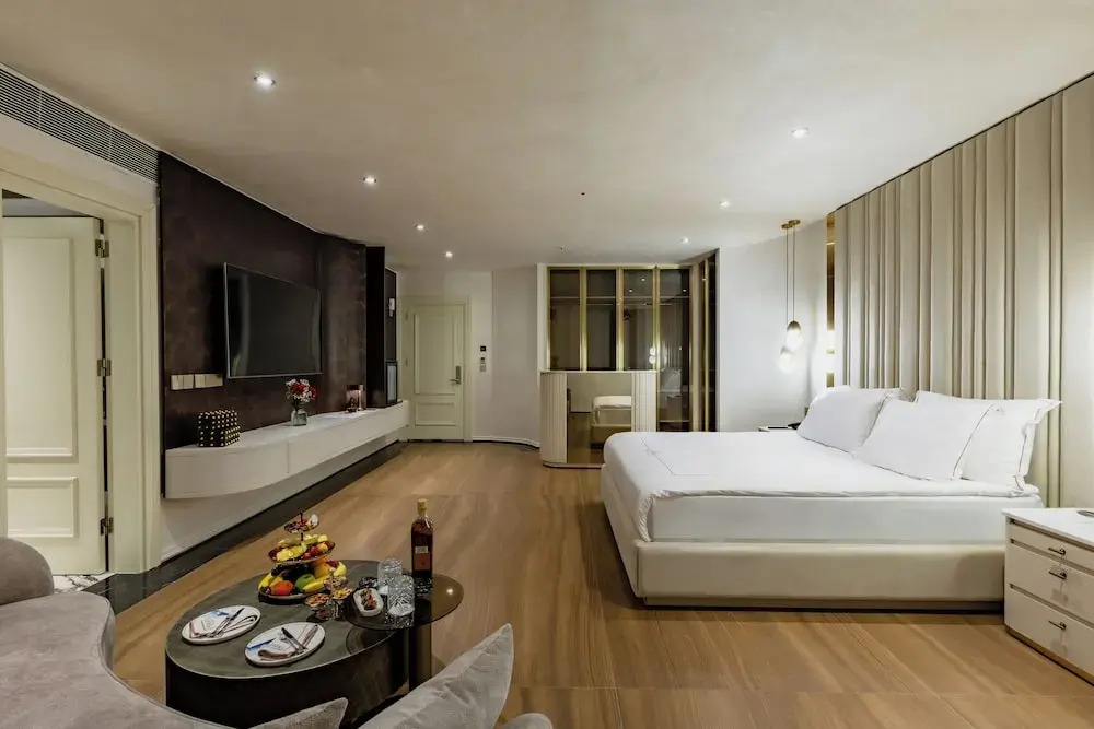 Grand Opera & Casino & Spa