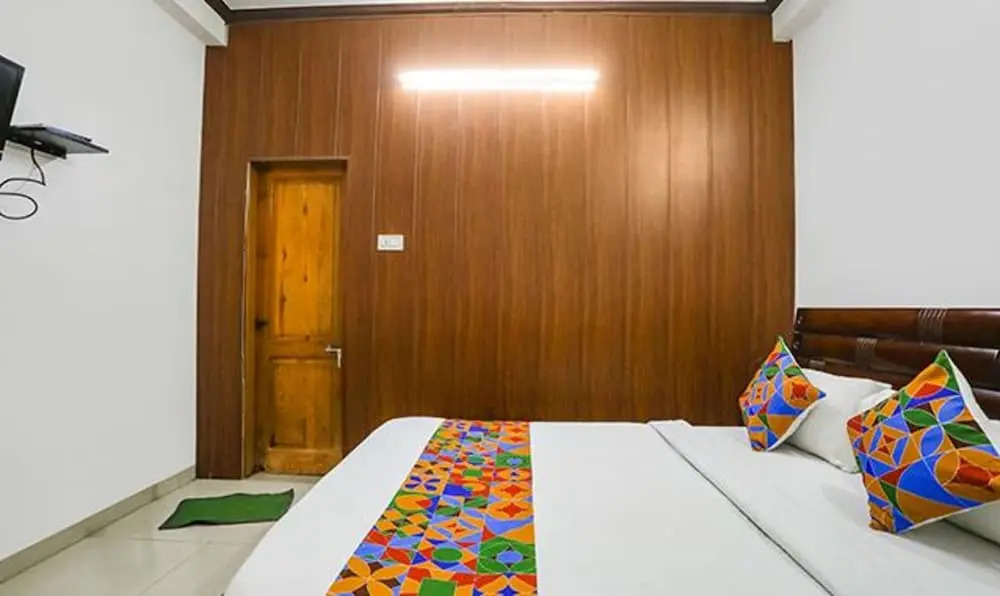 Hotel O Lotus Inn