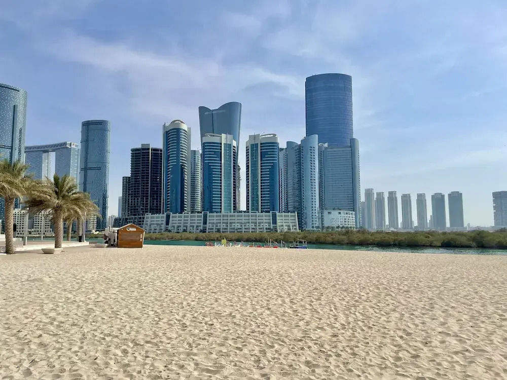 Maison Privee - Elegant and Panoramic Sea View Apt on Al Reem Island