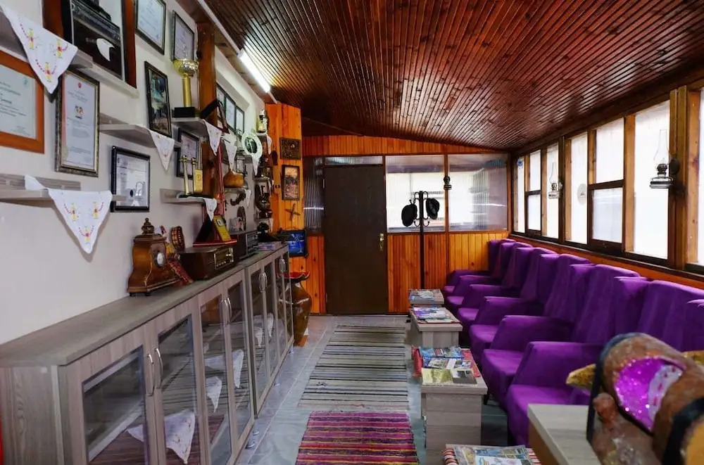 Sarimese Hotel
