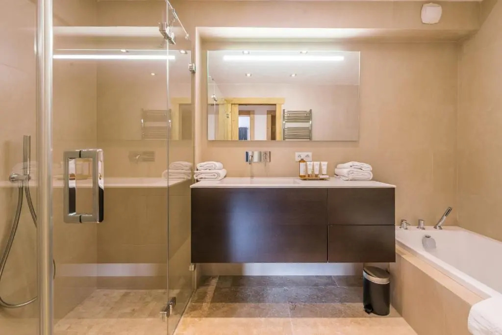 Omaroo Chalets Morzine - By EMERALD