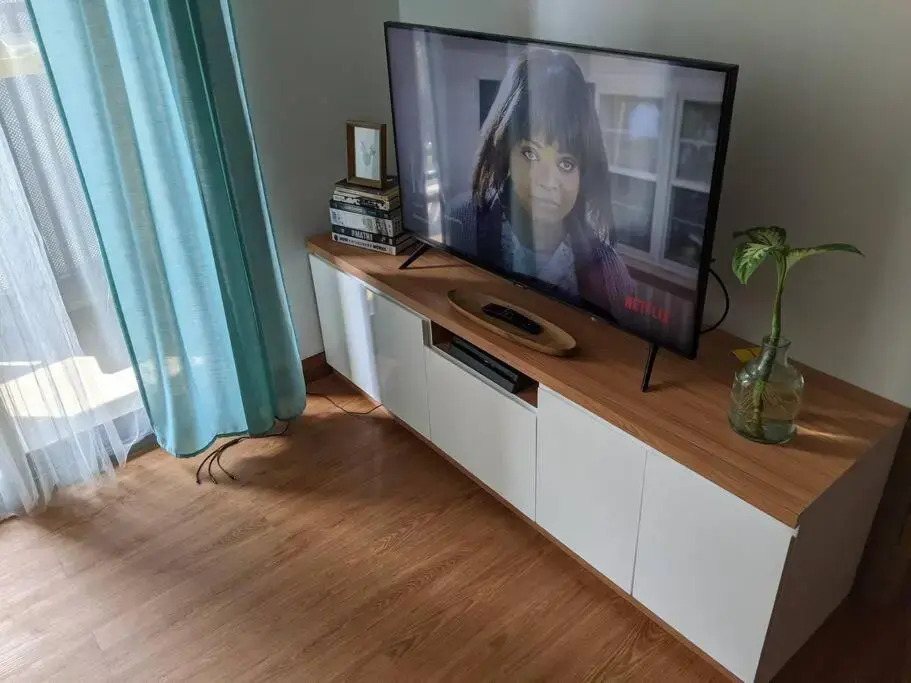 Apt Pejaten Park 1 BR Sage Smart TV, Netflix, Prime, Youtube