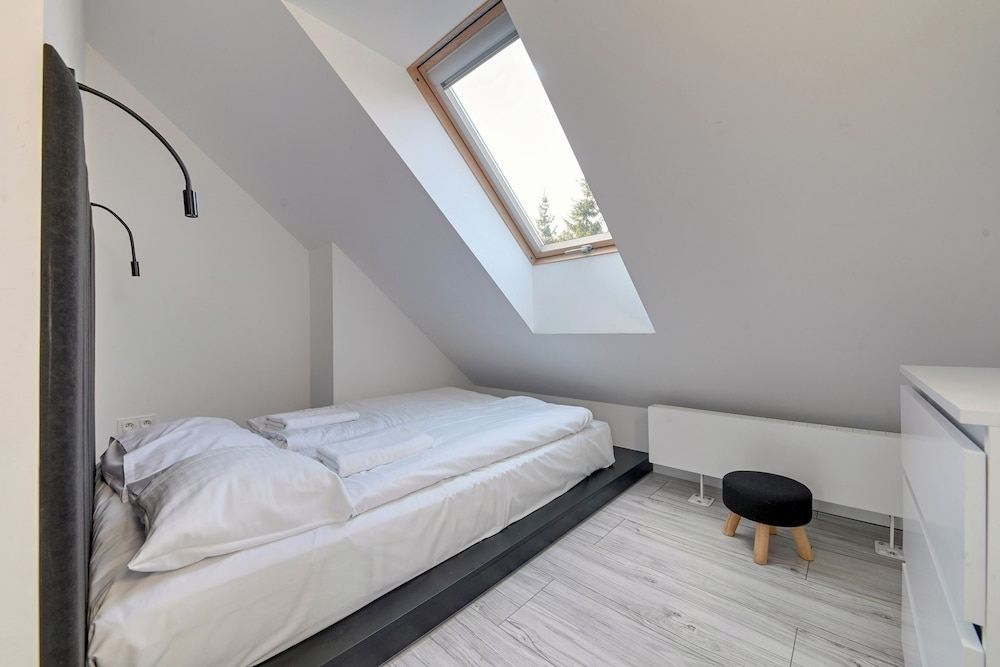RentPlanet - Apartament Schroniskowa