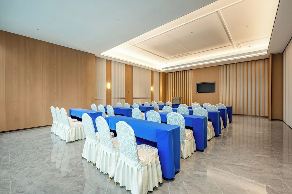 Holiday Inn Express Qinhuangdao Haigang by IHG