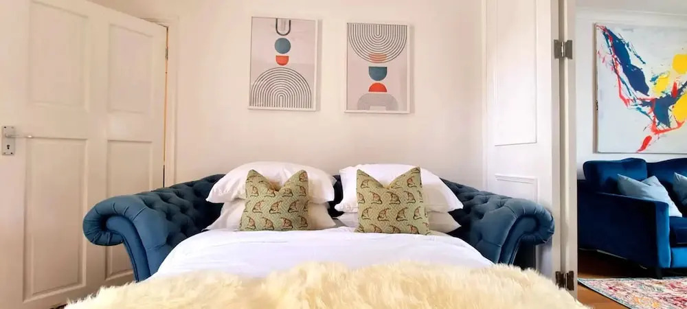 Stylish 3 Bedroom Townhouse in Brockley With Large Garden