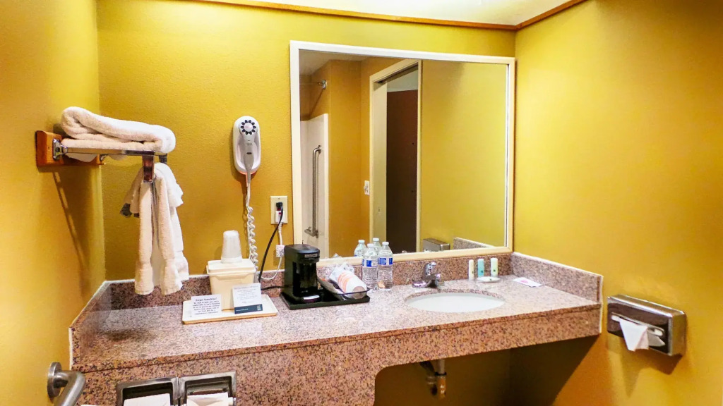 Quality Inn Airport