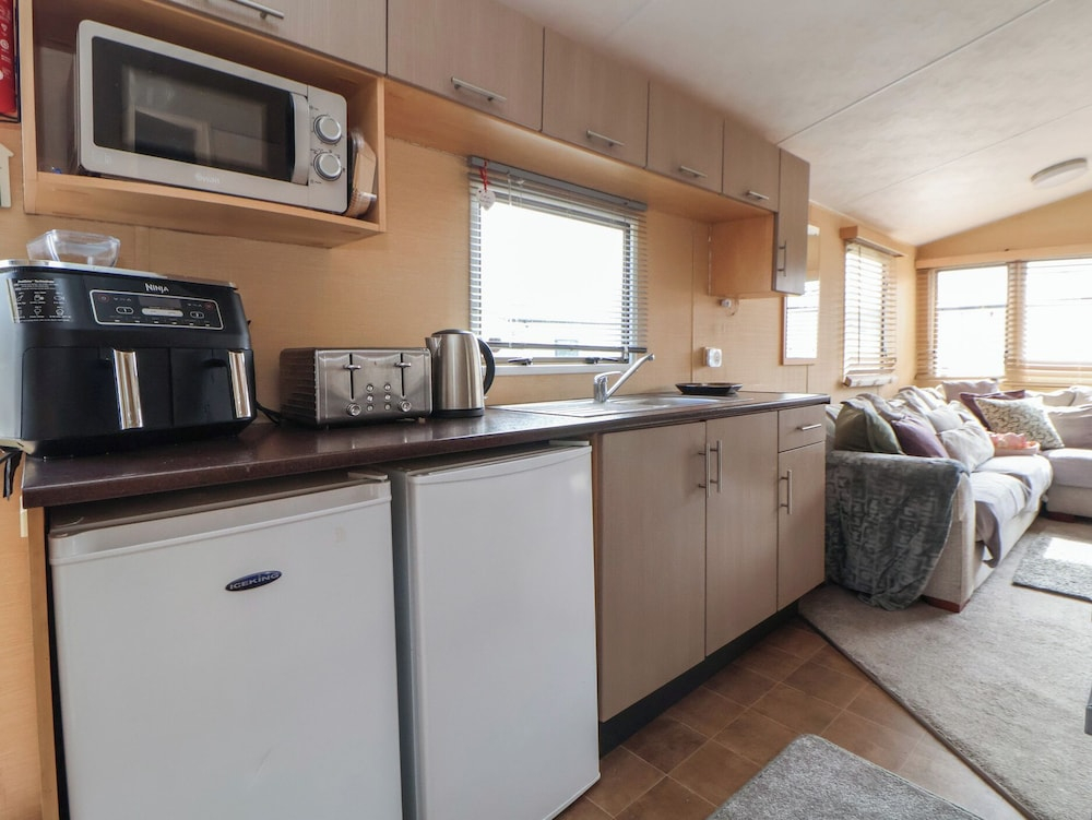 Caravan 596