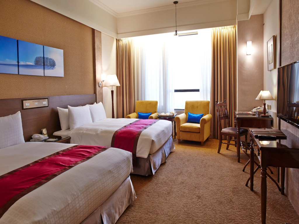 Royal Chiayi Hotel