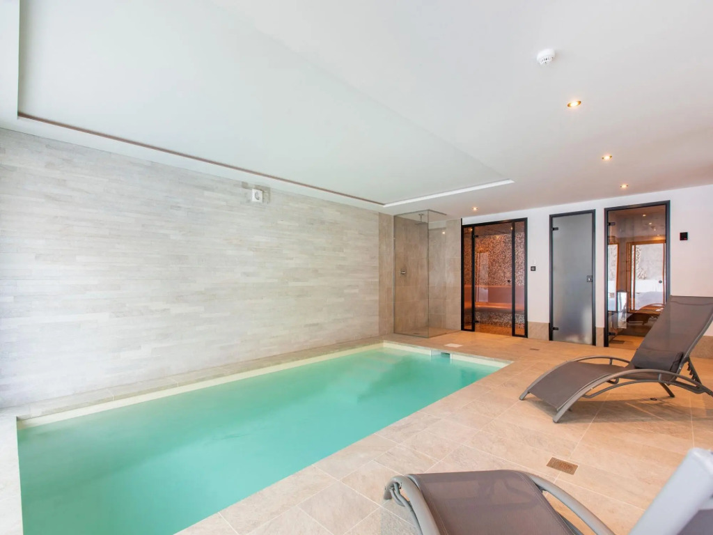 Lush Chalet in Champagny en Vanoise with Sauna