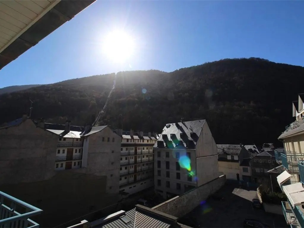 Appartement Bagnères-de-Luchon, 3 pièces, 7 personnes - FR-1-313-171