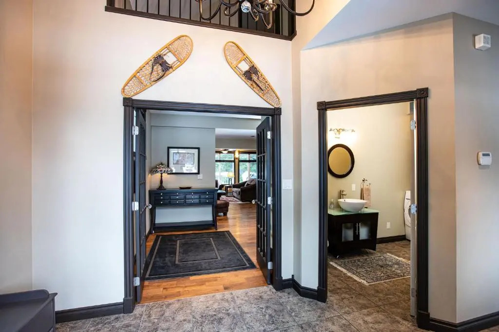 Mountain Gateway by Revelstoke Vacations