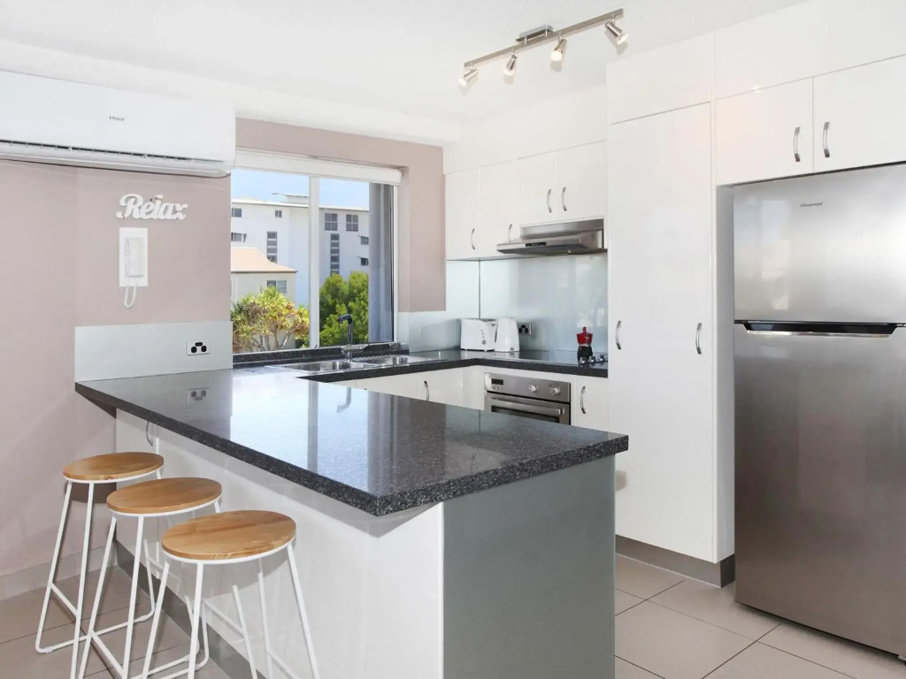 Broadwater Quays 5 - Three Bedroom Water View Apartment, only 2 blocks from Mooloolaba Beach!