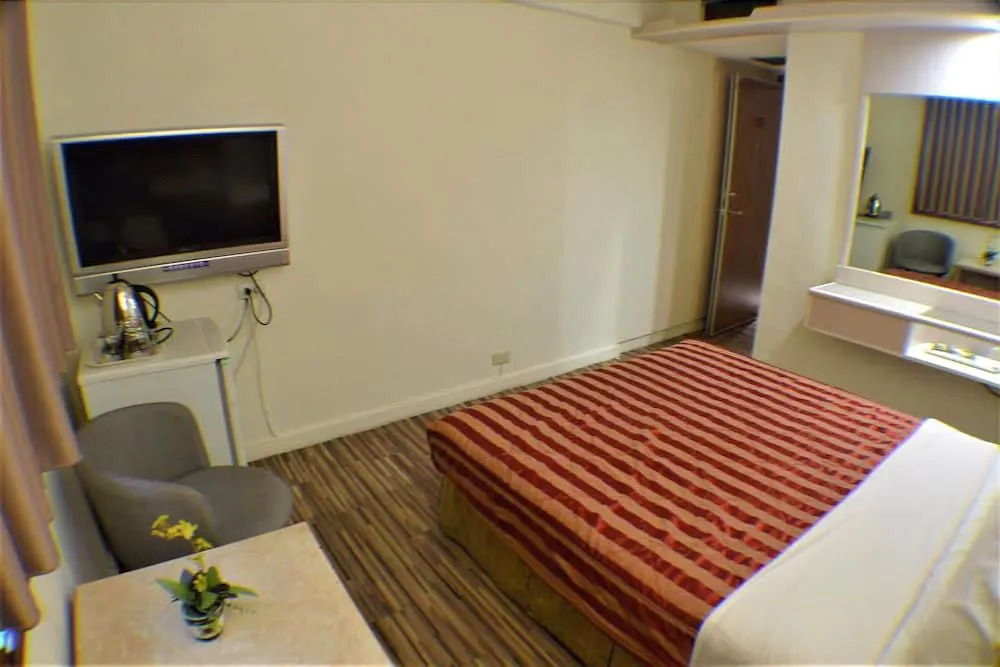 Lo Fo Hotel