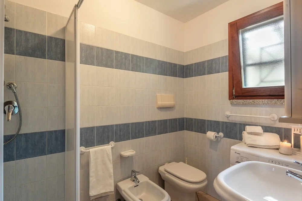 Simple Gem of Le Dimore di Budoni 2 Bedroom Trilo6 Apartment Sleeps 6 Persons
