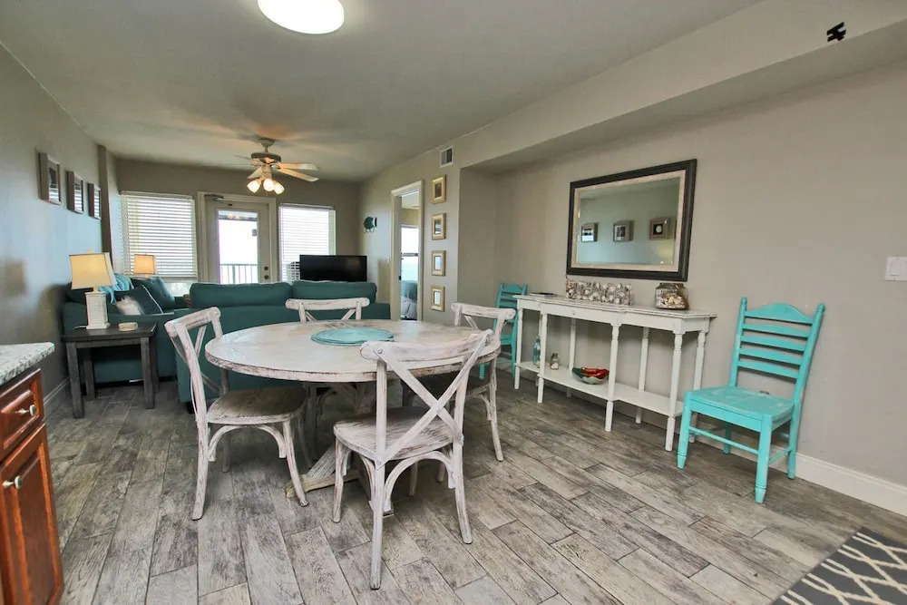 Boardwalk 1086