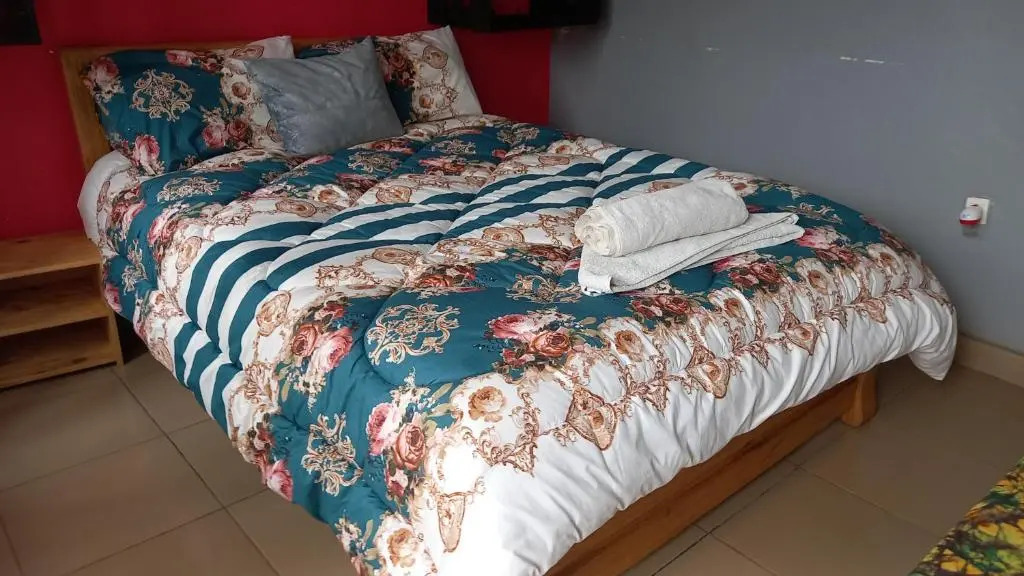 Tommy's Budget Rooms