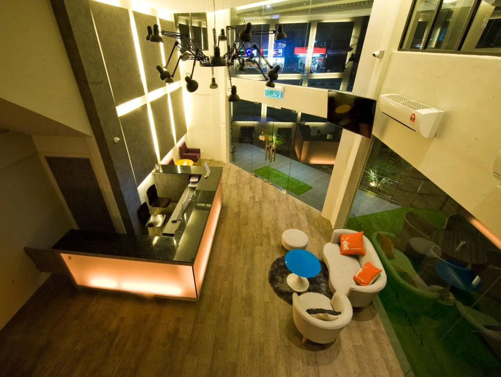 Riverside Boutique Hotel