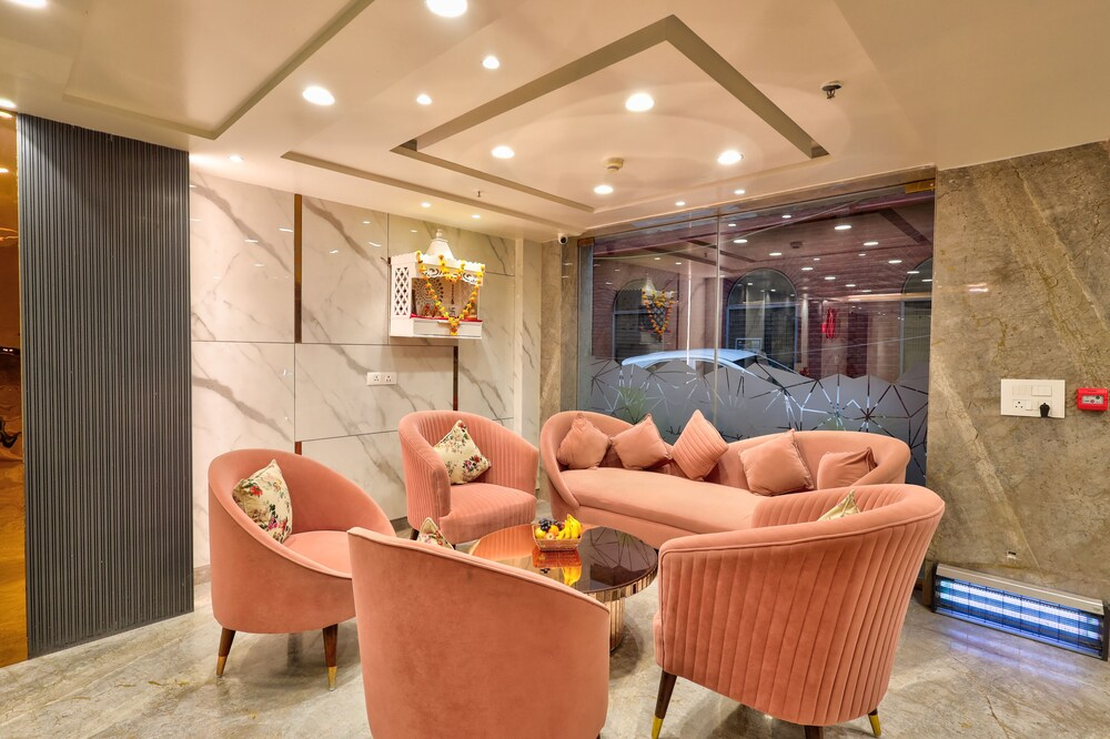 Hotel Kaca Inn - Near New Delhi Railway Station & Connaught Place