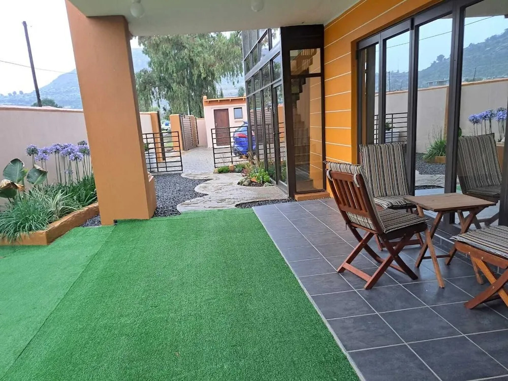 Jate Guest House