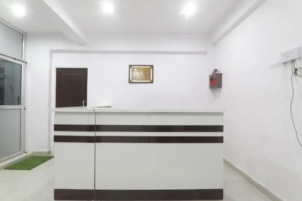 Oyo Flagship 93456 Hotel Kps Inn