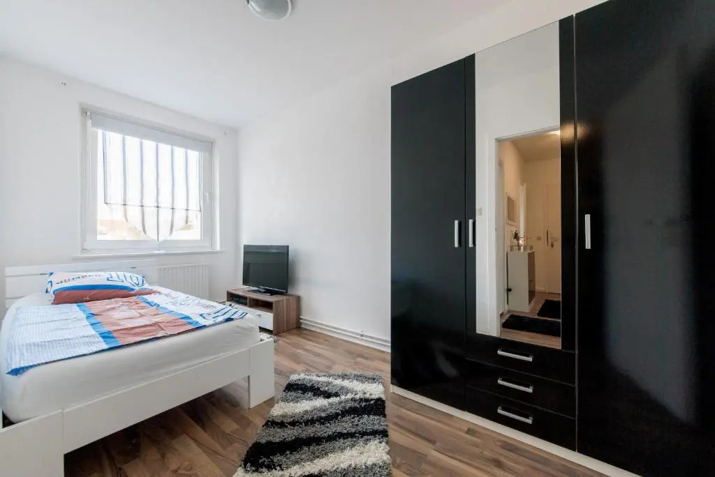 Id 5502 - Private Apartment
