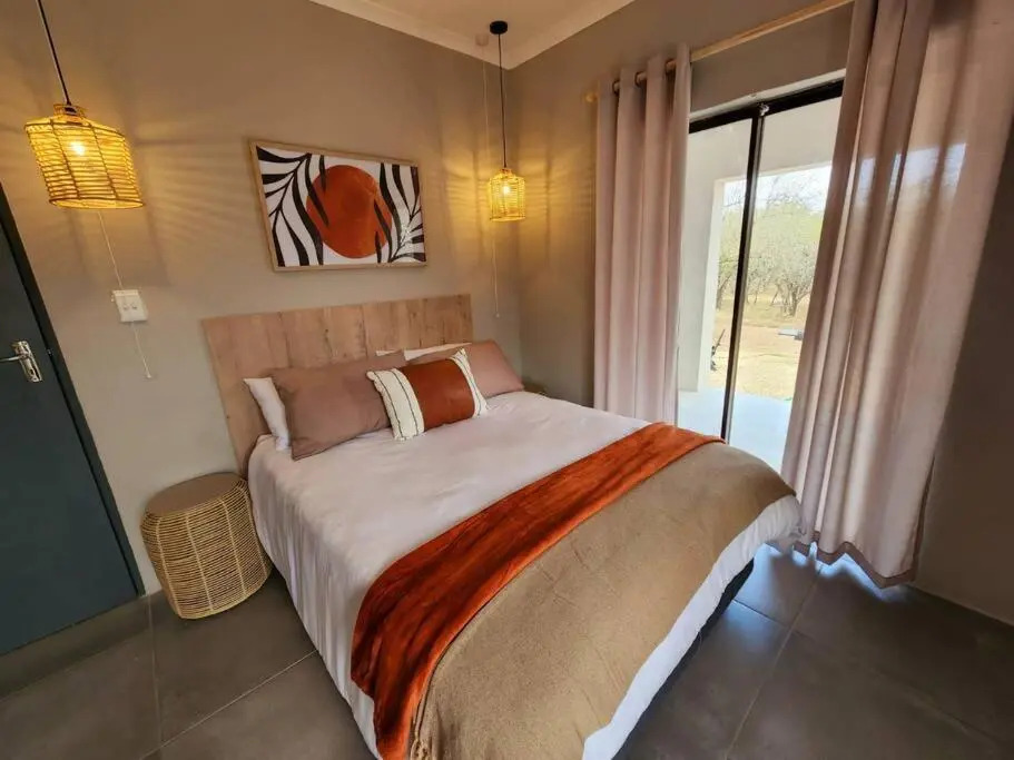 2 Bedroom Bush Villa close to the Kruger