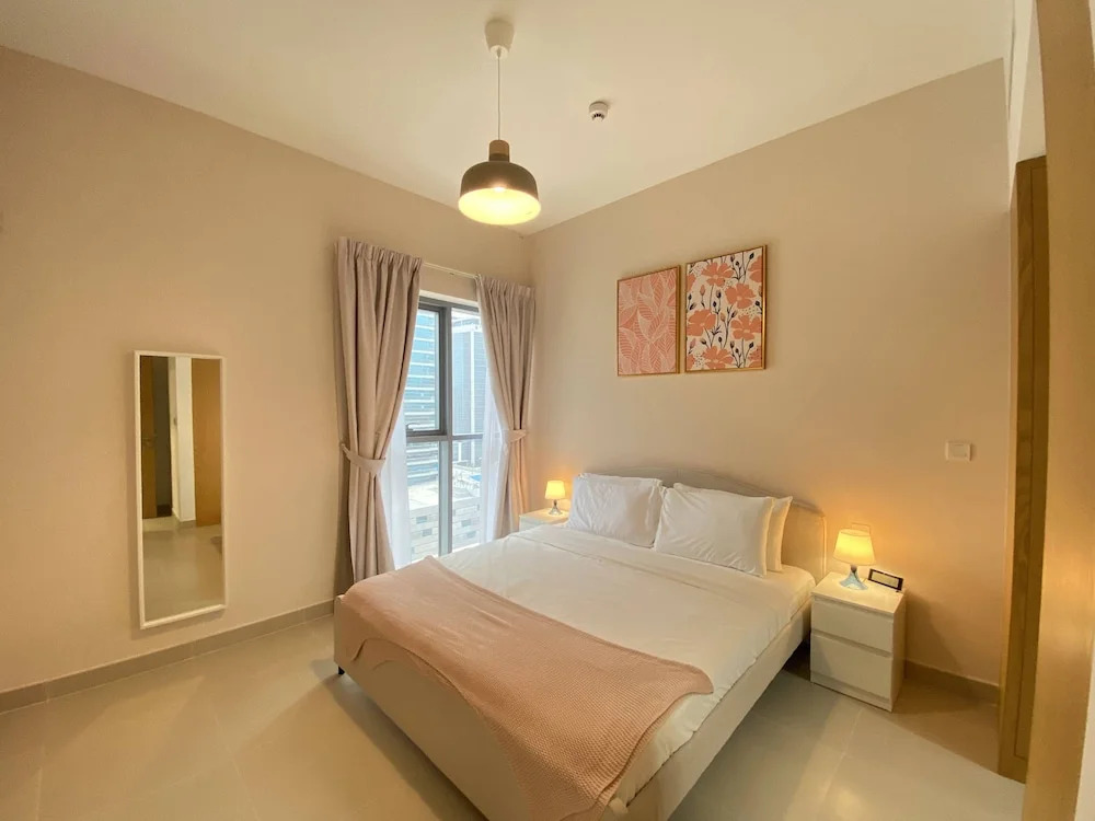 Lux BnB Bellevue Tower City  View