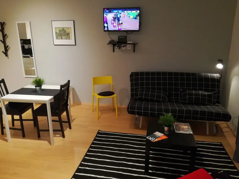 Urban Studio Apartment Adro In The City Center of Zagreb, With Parking
