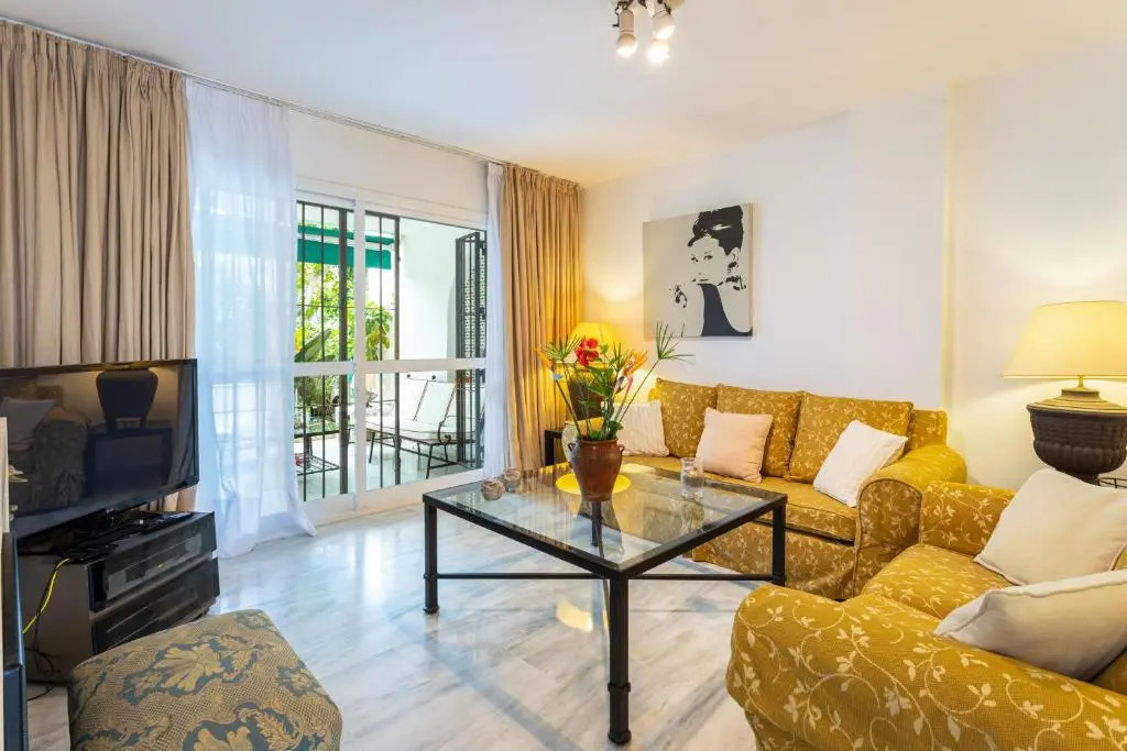 Lunamar 63 Apartment by GHR Rentals