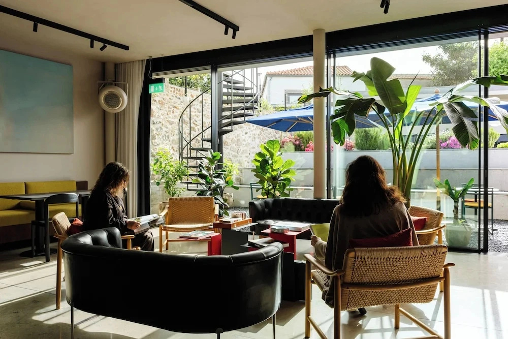 Porto Arts Club Apartments by Feel Discovery