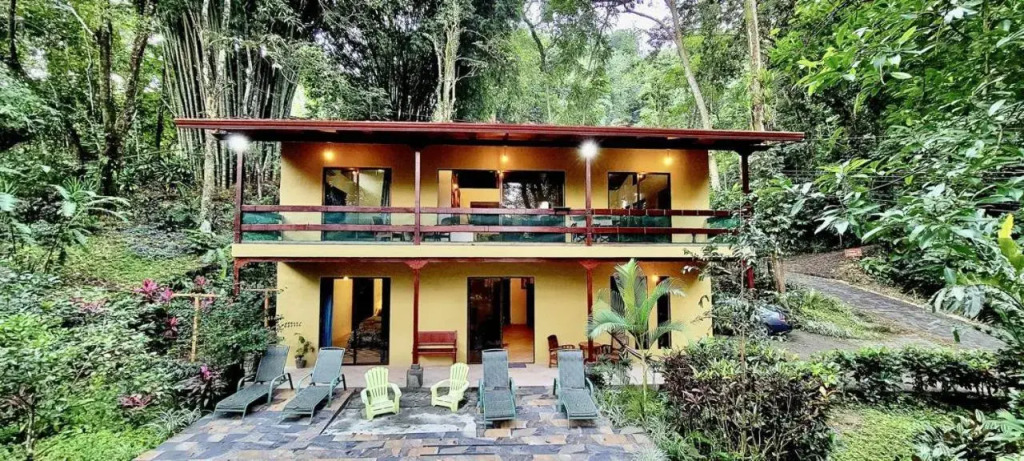 Toucan Villa Family home w Private Pool Garden