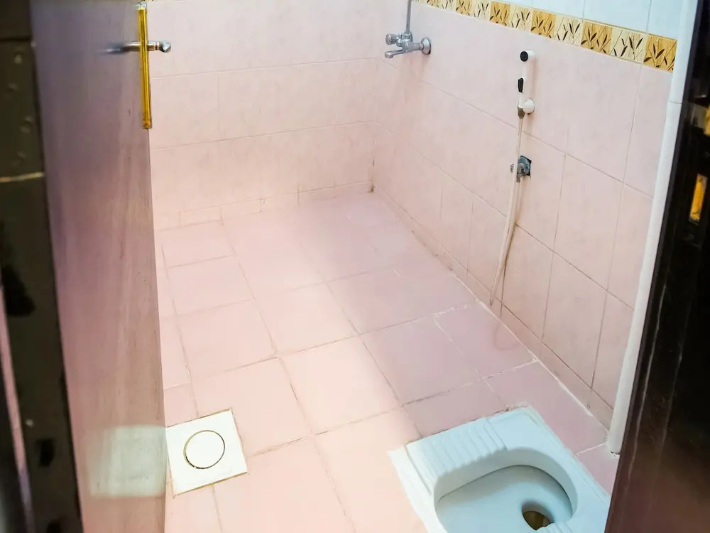 OYO 492 Rose Plaza For Housing Units