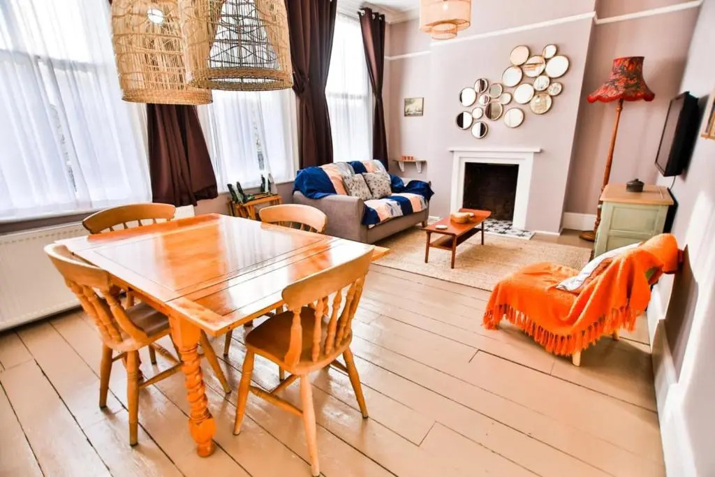 Boutique Apartment on Kings Road
