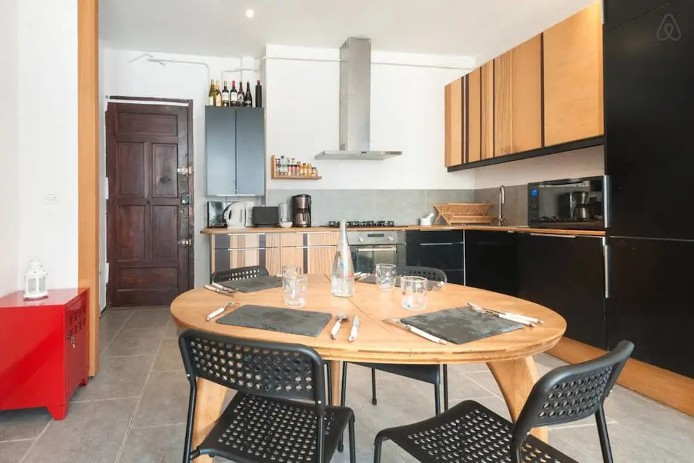 Elegant and Spacious T3 - Part Dieu