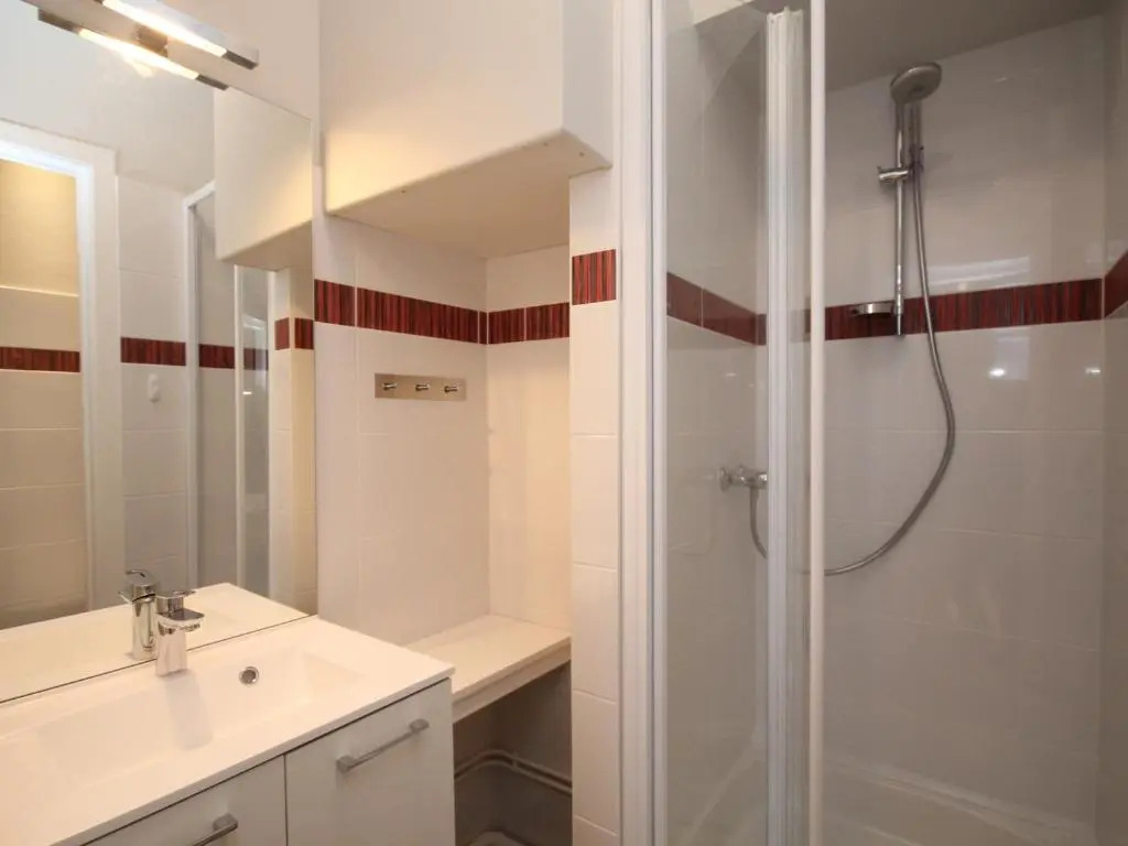 Appartement Mont-Dore, 1 pièce, 3 personnes - FR-1-608-176