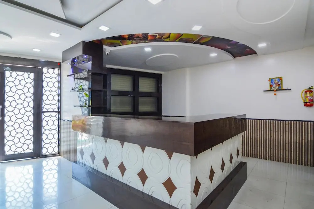 Treebo Trip Mahalaxmi Executive