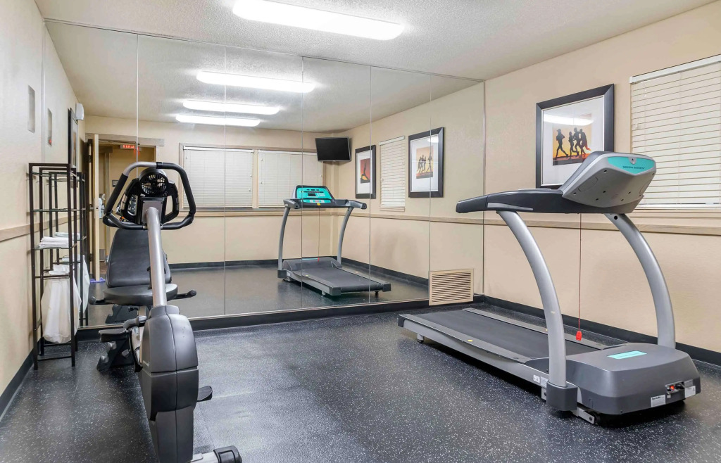 Extended Stay America Select Suites - Detroit - Warren