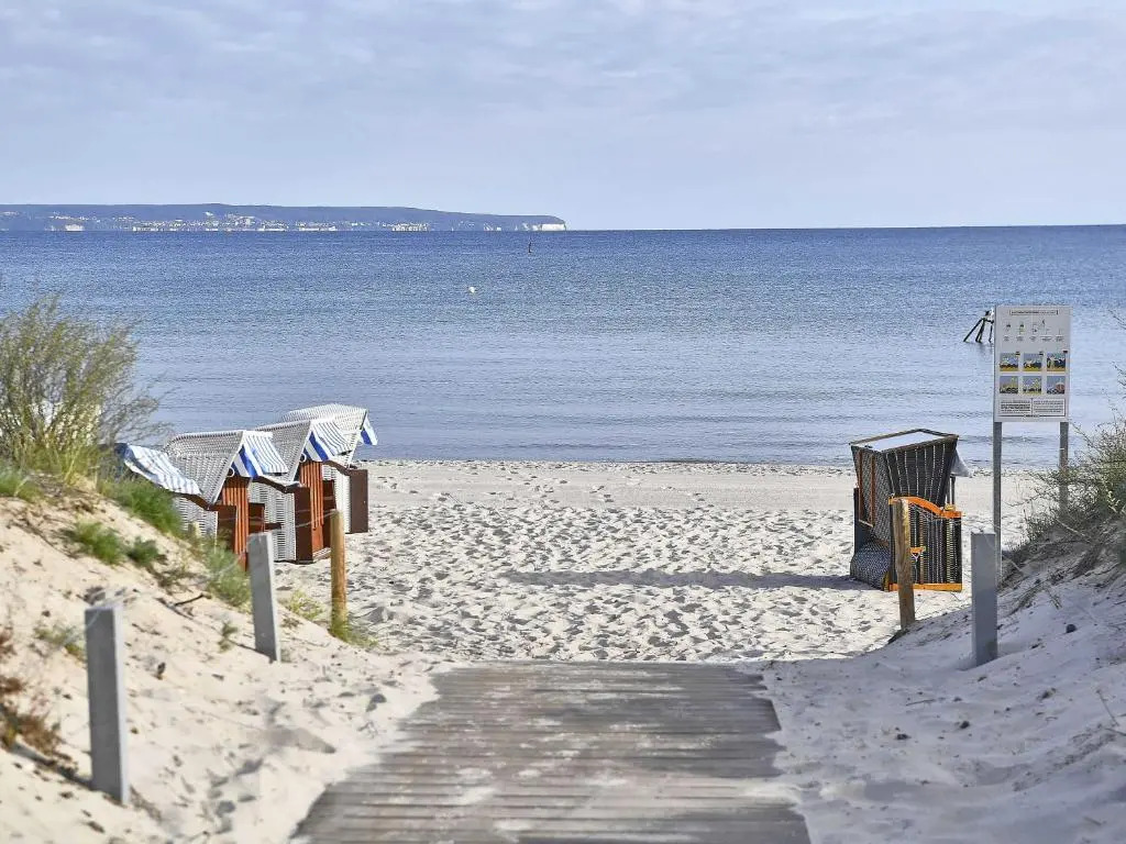 Villa Strandeck in Binz - WG 1 mit Meerblick, Terrasse, Wintergarten