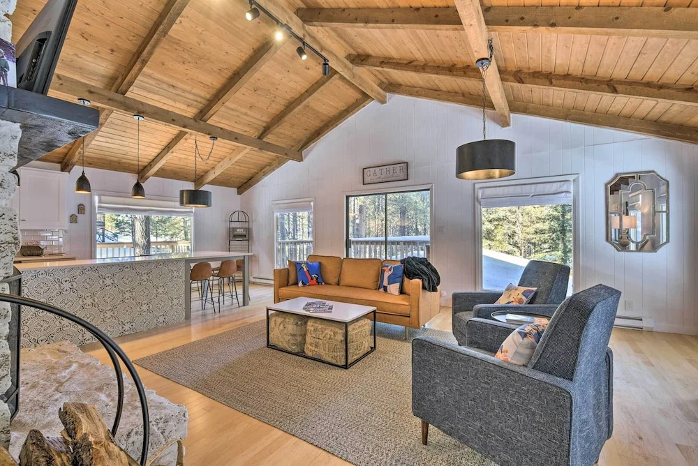 Angel Fire Cabin < 3 Miles to Skiing, Golf & Lake