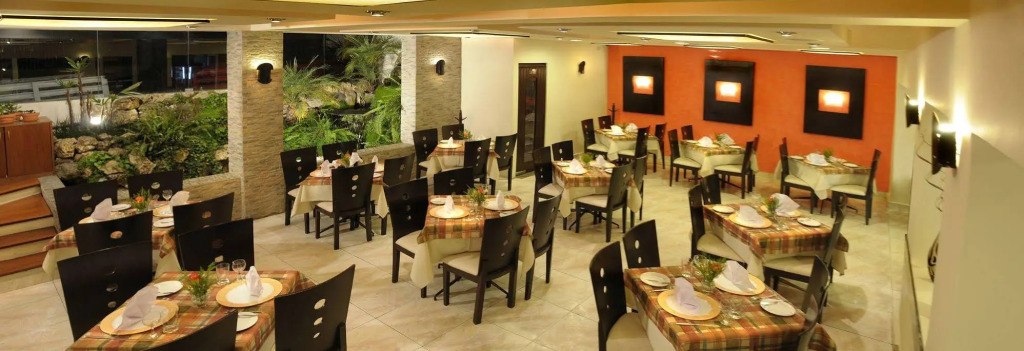 El Tumi Hotel