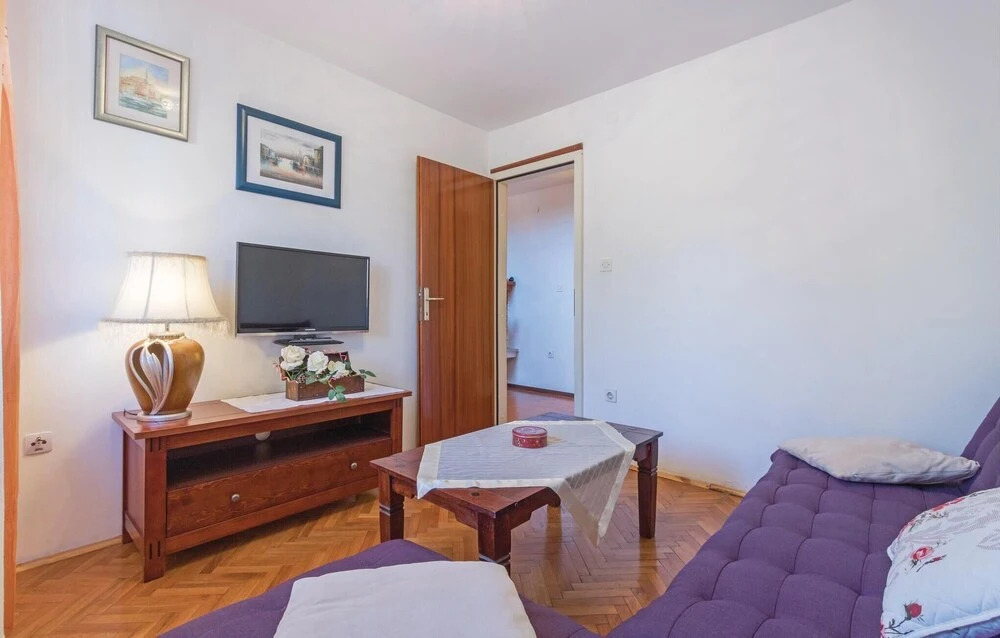 Stunning Home in Pula With 3 Bedrooms and Outdoor Swimming Pool